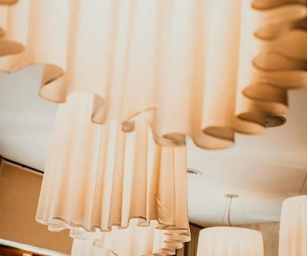 Hot_elarnia & 호텔 4*